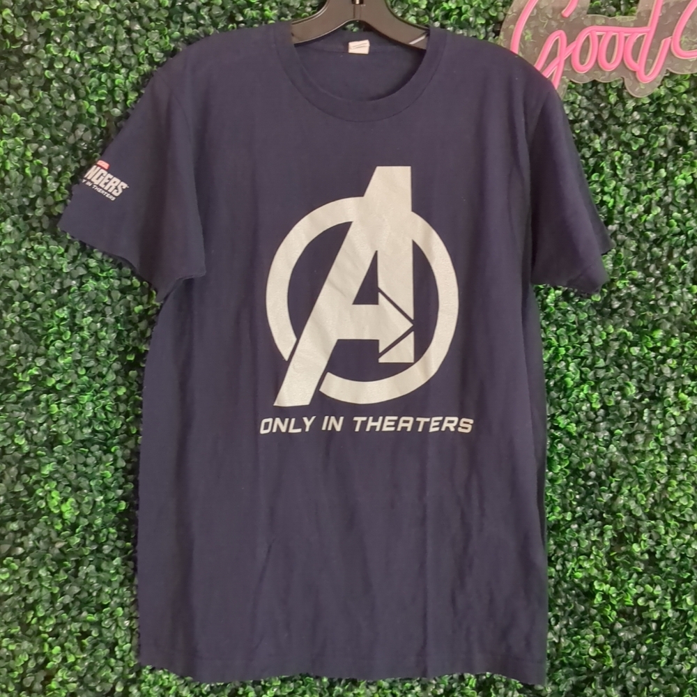 VTG Exclusive! Marvel Avengers In Theaters May 4th IMAX 3D shirt Medium Disney